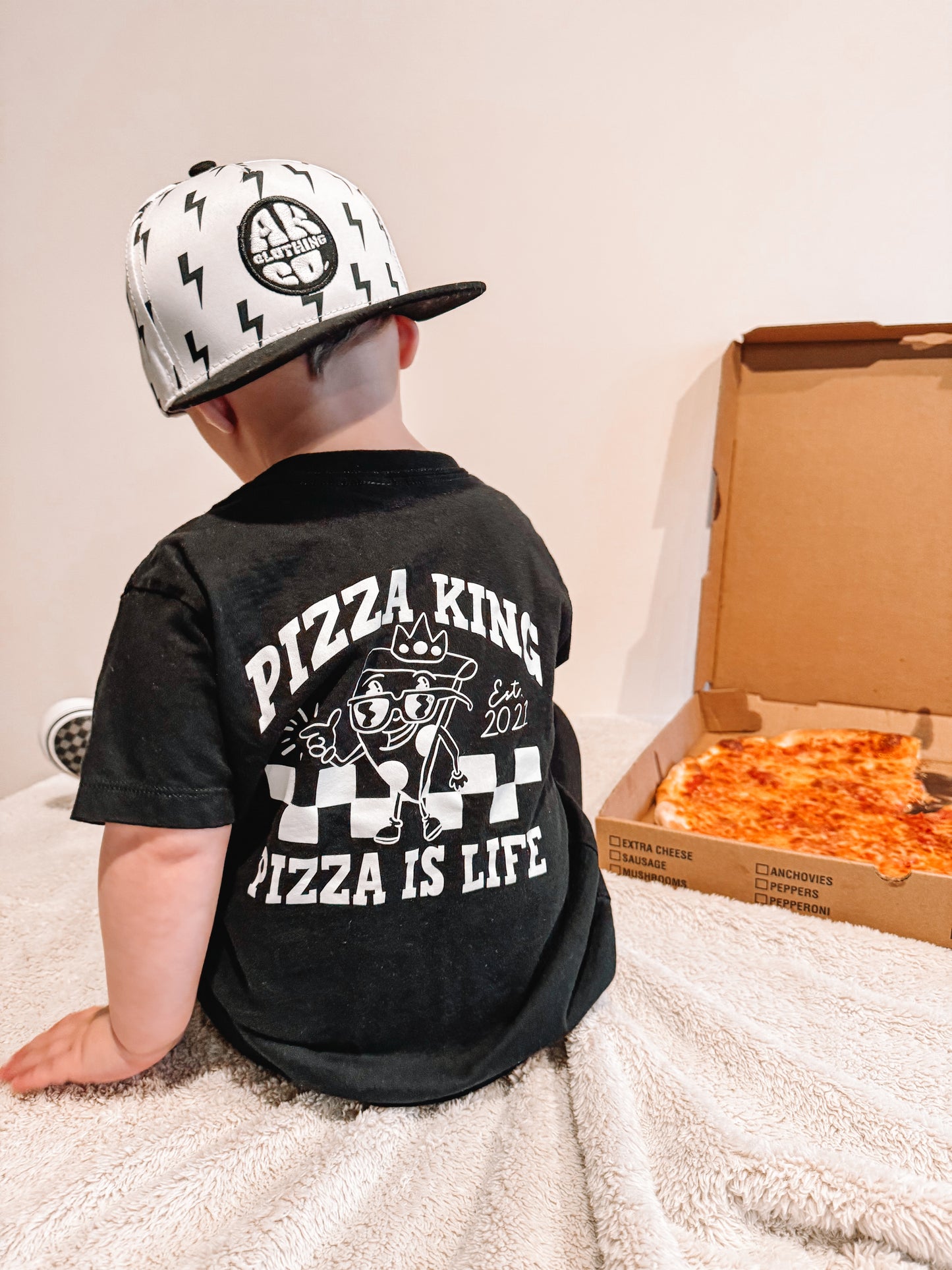 Pizza King Graphic Tee